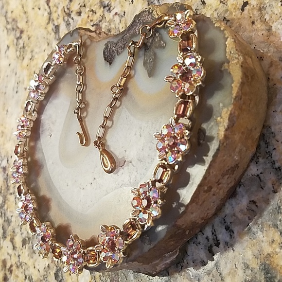 Vintage Lisner choker topaz color necklace GUC - Picture 3 of 8